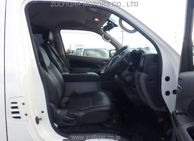 
								2016 Nissan NV350 Caravan Premium 2.5D full									