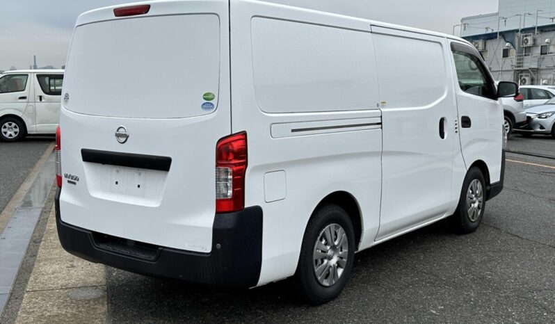 
								2018 Nissan NV350 Caravan DX 2.0G (2.0 Thermos) full									