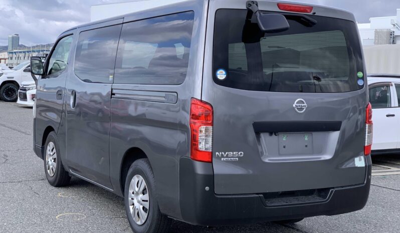 
								2019 Nissan NV350 Caravan DX 2.0G full									