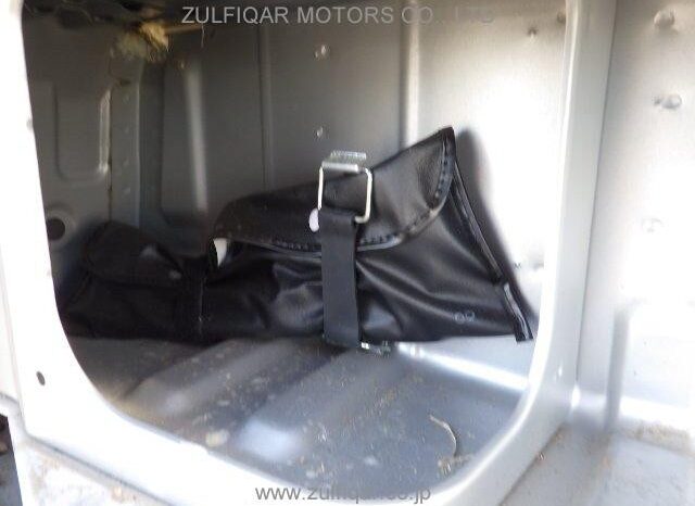 
								2018 Nissan NV350 Caravan DX 2.0G full									