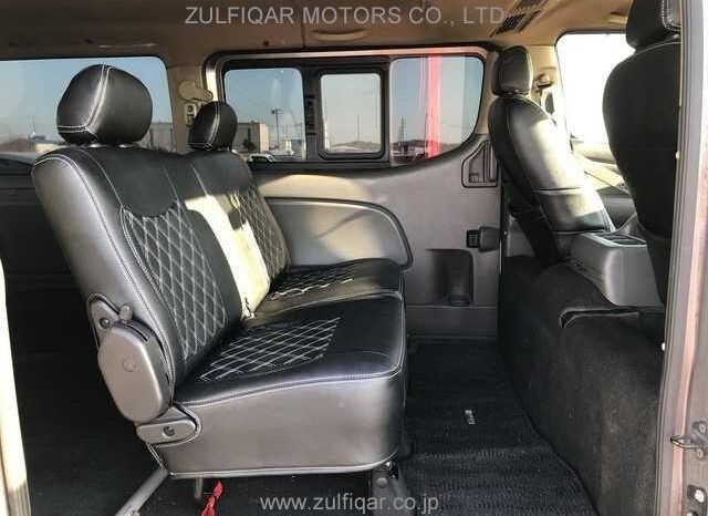 
								2016 Nissan NV350 Caravan Premium 2.5D full									