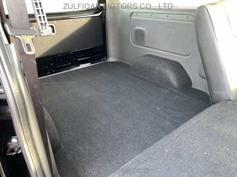 
								2016 Nissan NV350 Caravan Premium 2.5D full									