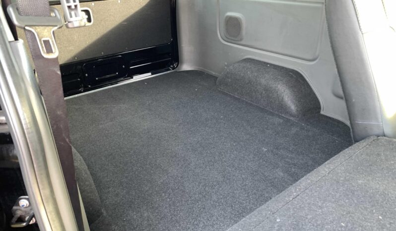 
								2016 Nissan NV350 Caravan Premium 2.5D full									