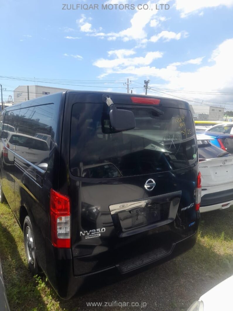 
								2016 Nissan NV350 Caravan Premium 2.5D full									