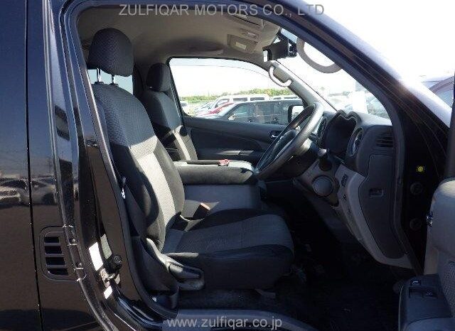 
								2016 Nissan NV350 Caravan Premium GX 2.5D full									