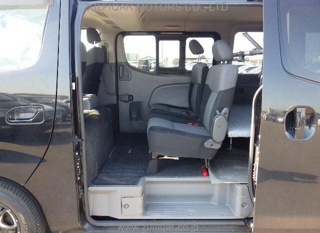
								2016 Nissan NV350 Caravan Premium GX 2.5D full									