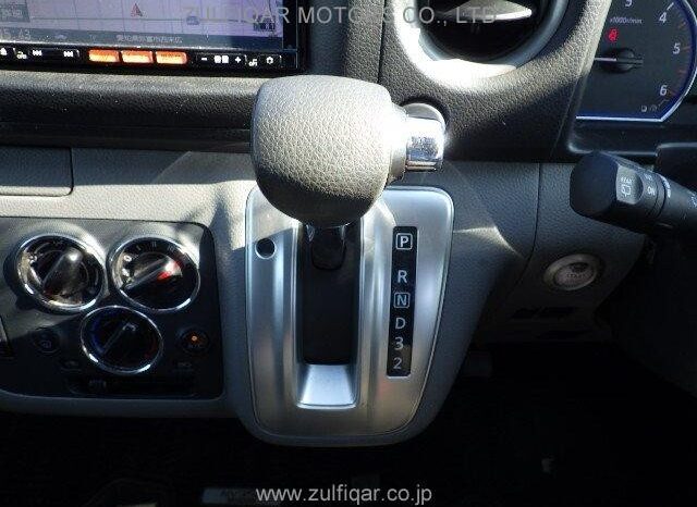 
								2016 Nissan NV350 Caravan Premium GX 2.5D full									