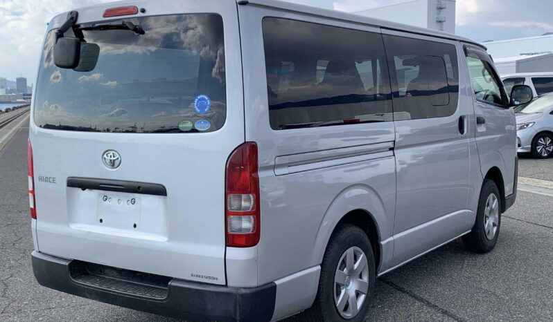 
								2017 Toyota Hiace 3.0DX full									