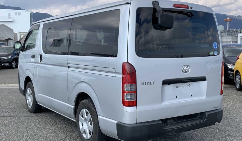 
								2017 Toyota Hiace 3.0DX full									
