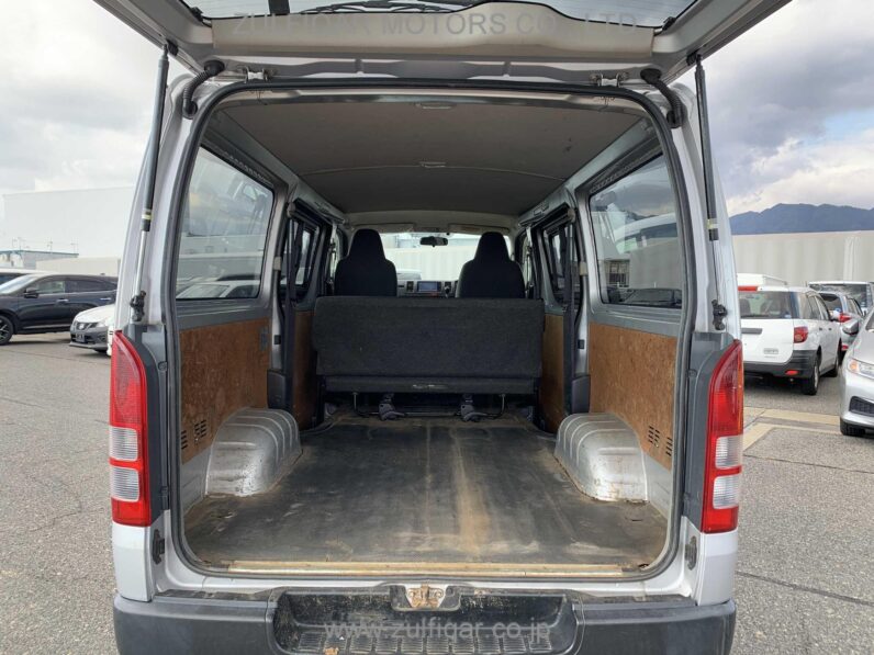 
								2017 Toyota Hiace 3.0DX full									