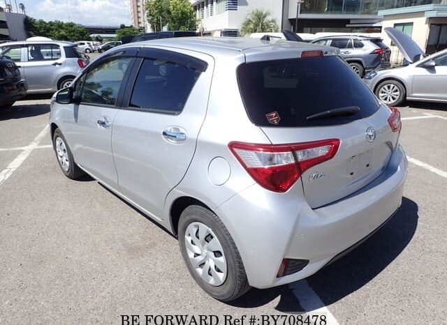 
								2020 Toyota Vitz full									