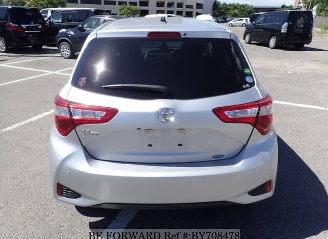 
								2020 Toyota Vitz full									