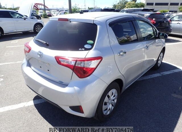 
								2020 Toyota Vitz full									