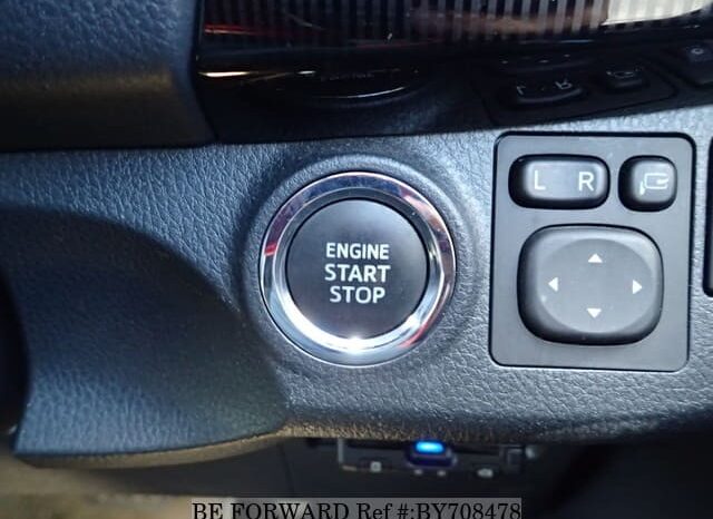 
								2020 Toyota Vitz full									