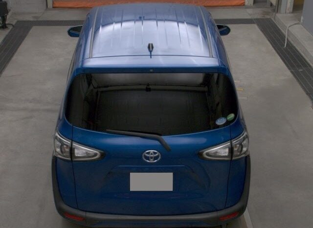 
								2020 Toyota Sienta G full									