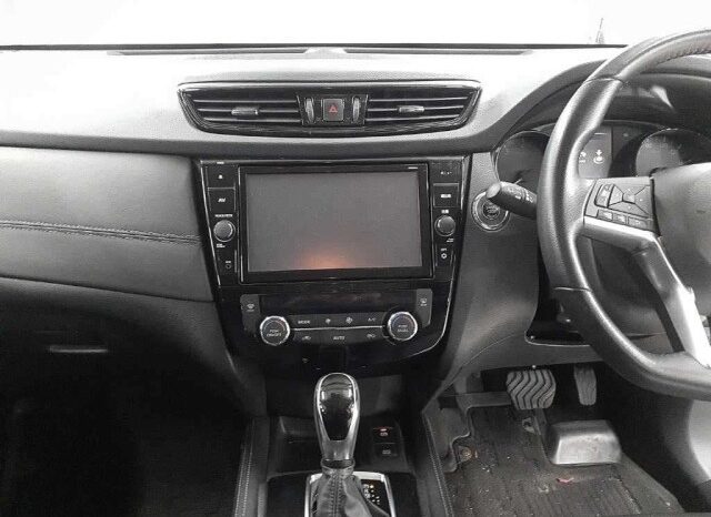 
								2020 Nissan X-Trail full									