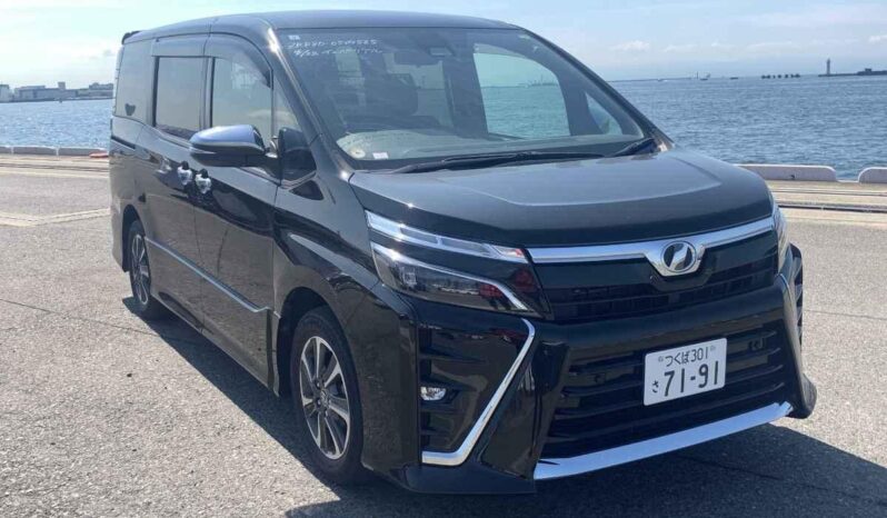 
								2020 Toyota Voxy Kirameki ZS 2.0L full									