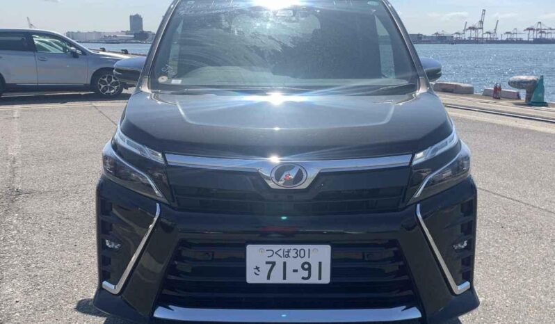 
								2020 Toyota Voxy Kirameki ZS 2.0L full									
