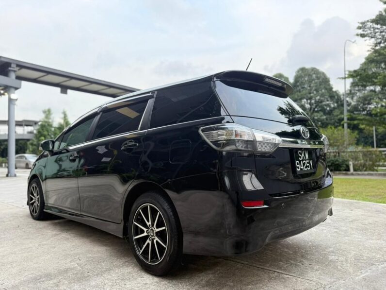 
								2018 Toyota Wish 1.8L (Sunroof, Singapore Spec) full									