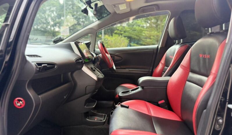 
								2018 Toyota Wish 1.8L (Sunroof, Singapore Spec) full									
