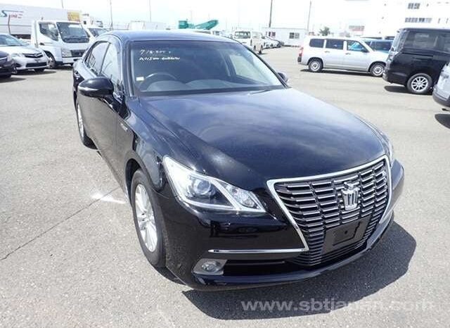 
								2015 Toyota Crown Royal Saloon 2.5L full									