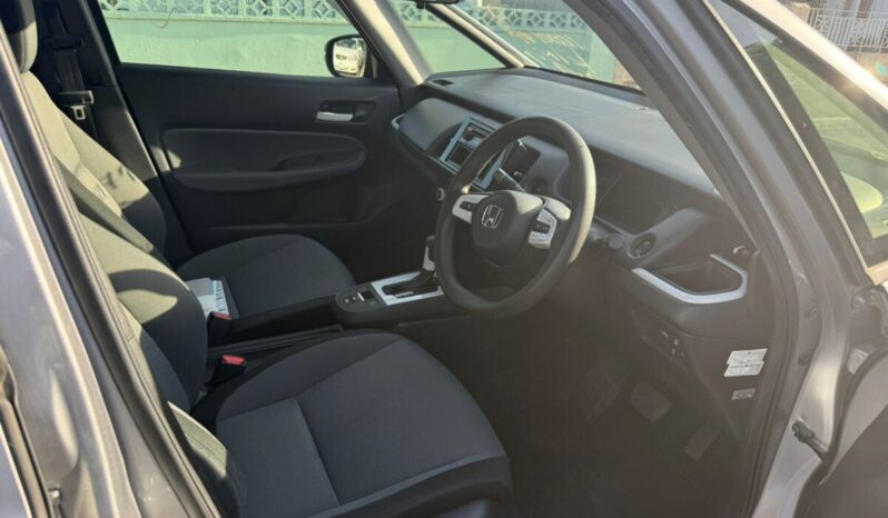 
								2020 Honda Fit Hybrid 1.5L eHEV full									