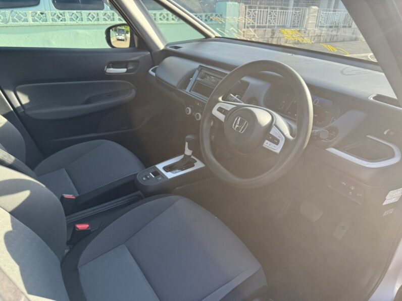 
								2020 Honda Fit Hybrid 1.5L eHEV full									