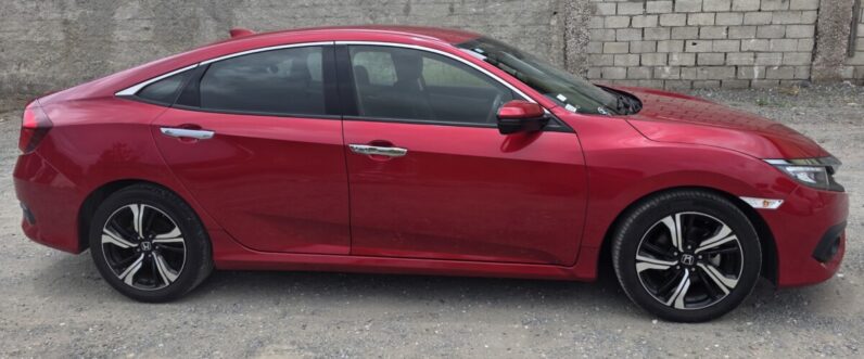 
								2019 Honda Civic Touring 2.0L i-Vtech full									