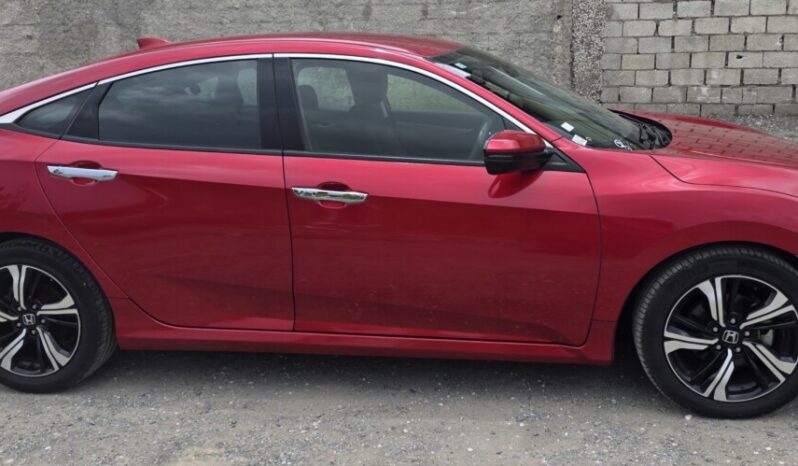 
								2019 Honda Civic Touring 2.0L i-Vtech full									