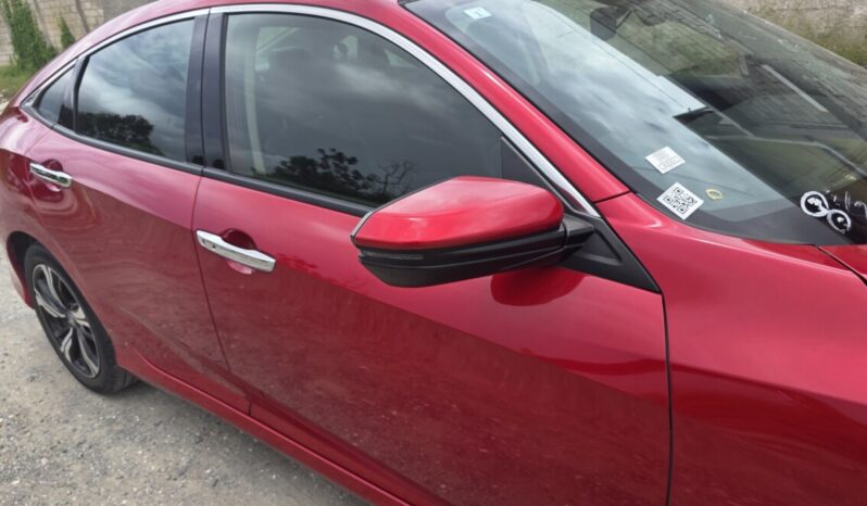 
								2019 Honda Civic Touring 2.0L i-Vtech full									