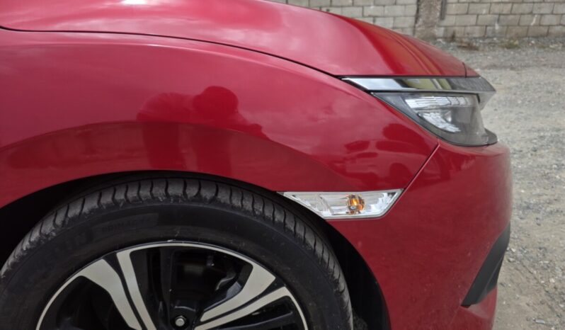 
								2019 Honda Civic Touring 2.0L i-Vtech full									