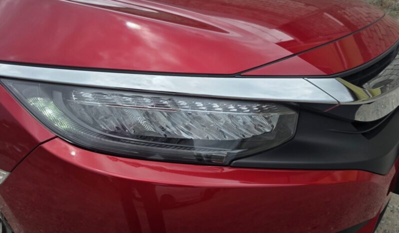 
								2019 Honda Civic Touring 2.0L i-Vtech full									