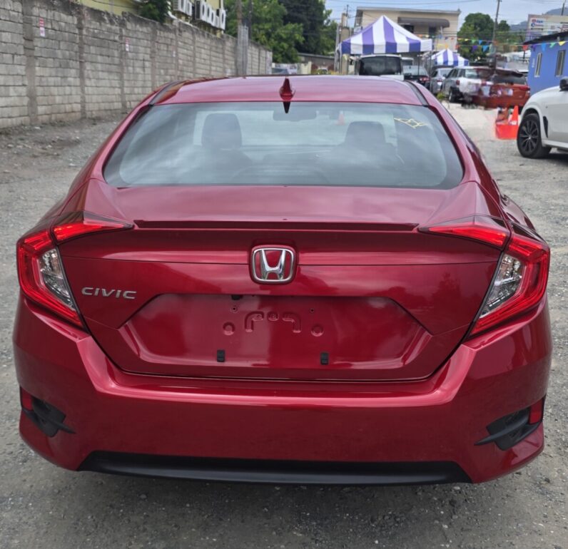 
								2019 Honda Civic Touring 2.0L i-Vtech full									