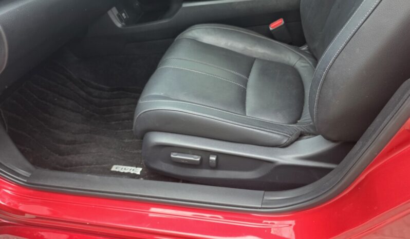 
								2019 Honda Civic Touring 2.0L i-Vtech full									