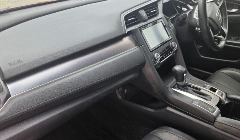 
								2019 Honda Civic Touring 2.0L i-Vtech full									