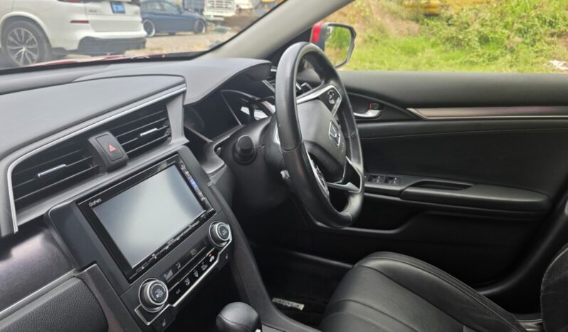 
								2019 Honda Civic Touring 2.0L i-Vtech full									