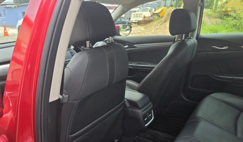 
								2019 Honda Civic Touring 2.0L i-Vtech full									