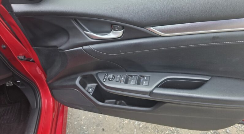 
								2019 Honda Civic Touring 2.0L i-Vtech full									