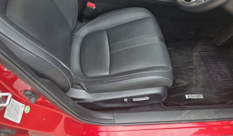 
								2019 Honda Civic Touring 2.0L i-Vtech full									