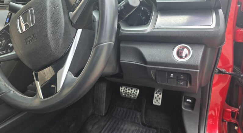 
								2019 Honda Civic Touring 2.0L i-Vtech full									