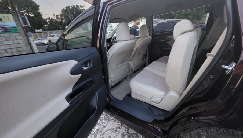 
								2016 Toyota Wish 1.8L VVT-I full									