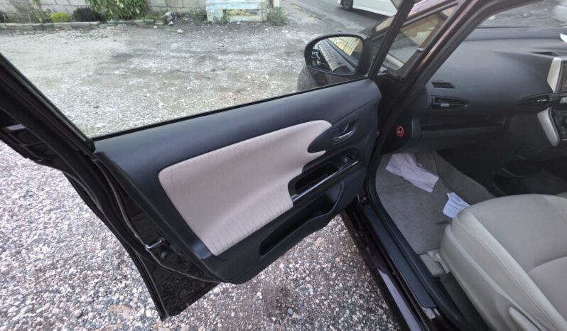 
								2016 Toyota Wish 1.8L VVT-I full									