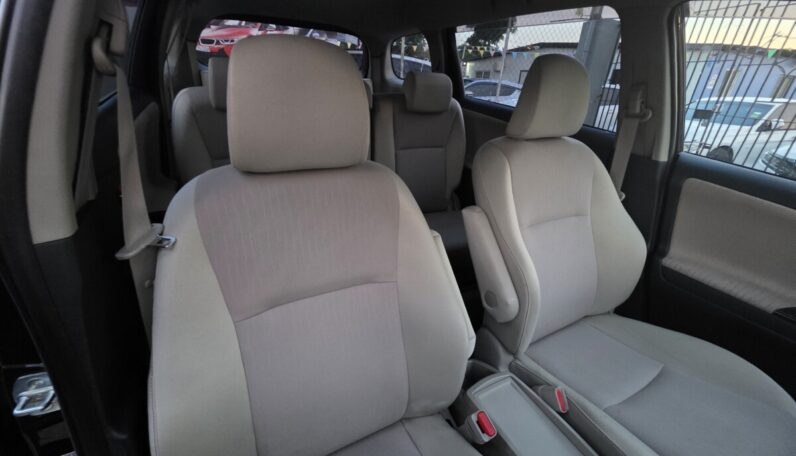 
								2016 Toyota Wish 1.8L VVT-I full									