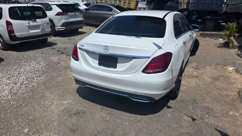 
								2015 Mercedes Benz C200 full									