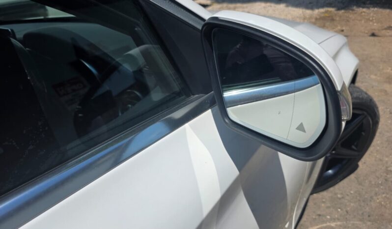 
								2015 Mercedes Benz C200 full									