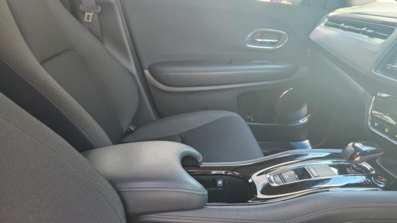 
								2020 Honda Vezel 1.5L Hybrid full									