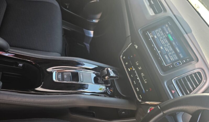 
								2020 Honda Vezel 1.5L Hybrid full									