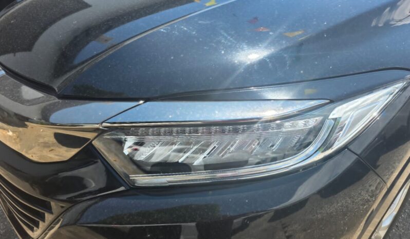 
								2020 Honda Vezel 1.5L Hybrid full									