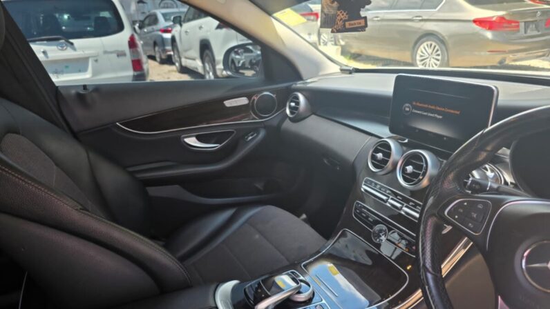 
								2015 Mercedes Benz C200 full									