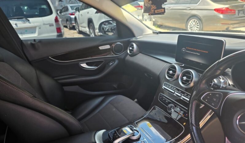 
								2015 Mercedes Benz C200 full									